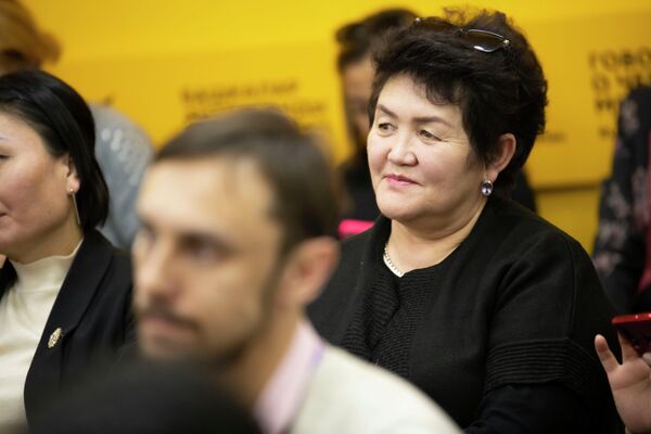 Преподаватель вуза на мероприятии  - Sputnik Кыргызстан