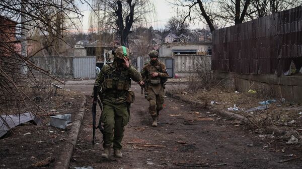 Украинские солдаты в Артемовске. Архивное фото - Sputnik Кыргызстан