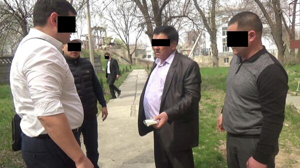 Задержание одного из руководителей ОАО Чакан ГЭС при получении взятки - Sputnik Кыргызстан
