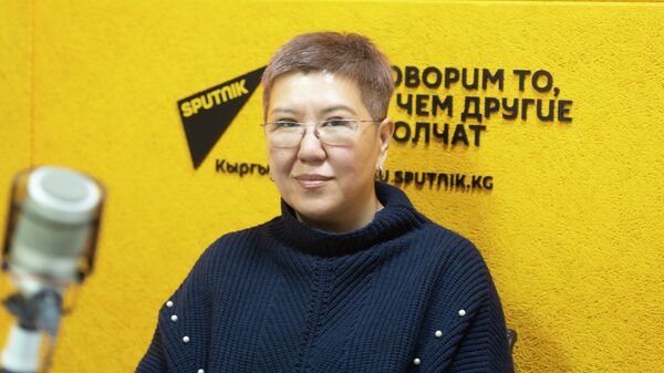 Начальник управления санитарного надзора Департамента госсанэпиднадзора при Минздраве КР Ирэн Исакова - Sputnik Кыргызстан