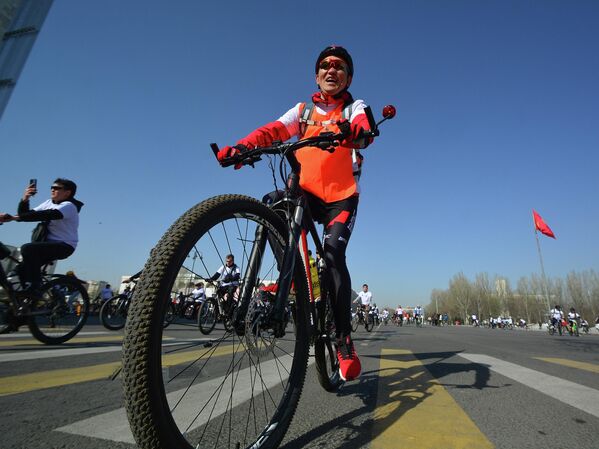 Участник  открытия велосезона в Бишкеке - Sputnik Кыргызстан
