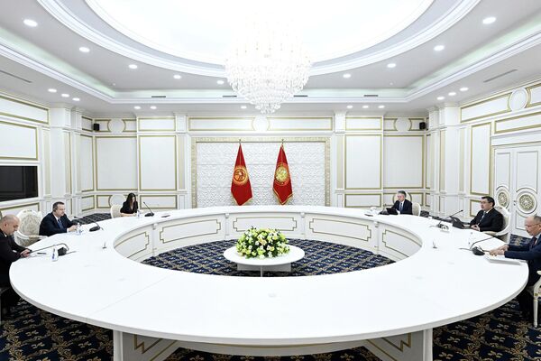 Состоялся обмен мнениями о текущем состоянии и перспективах кыргызско-сербского сотрудничества. - Sputnik Кыргызстан
