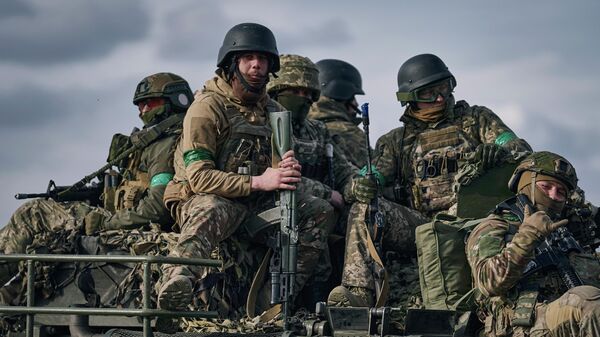 Украинские военные. Архивное фото - Sputnik Кыргызстан