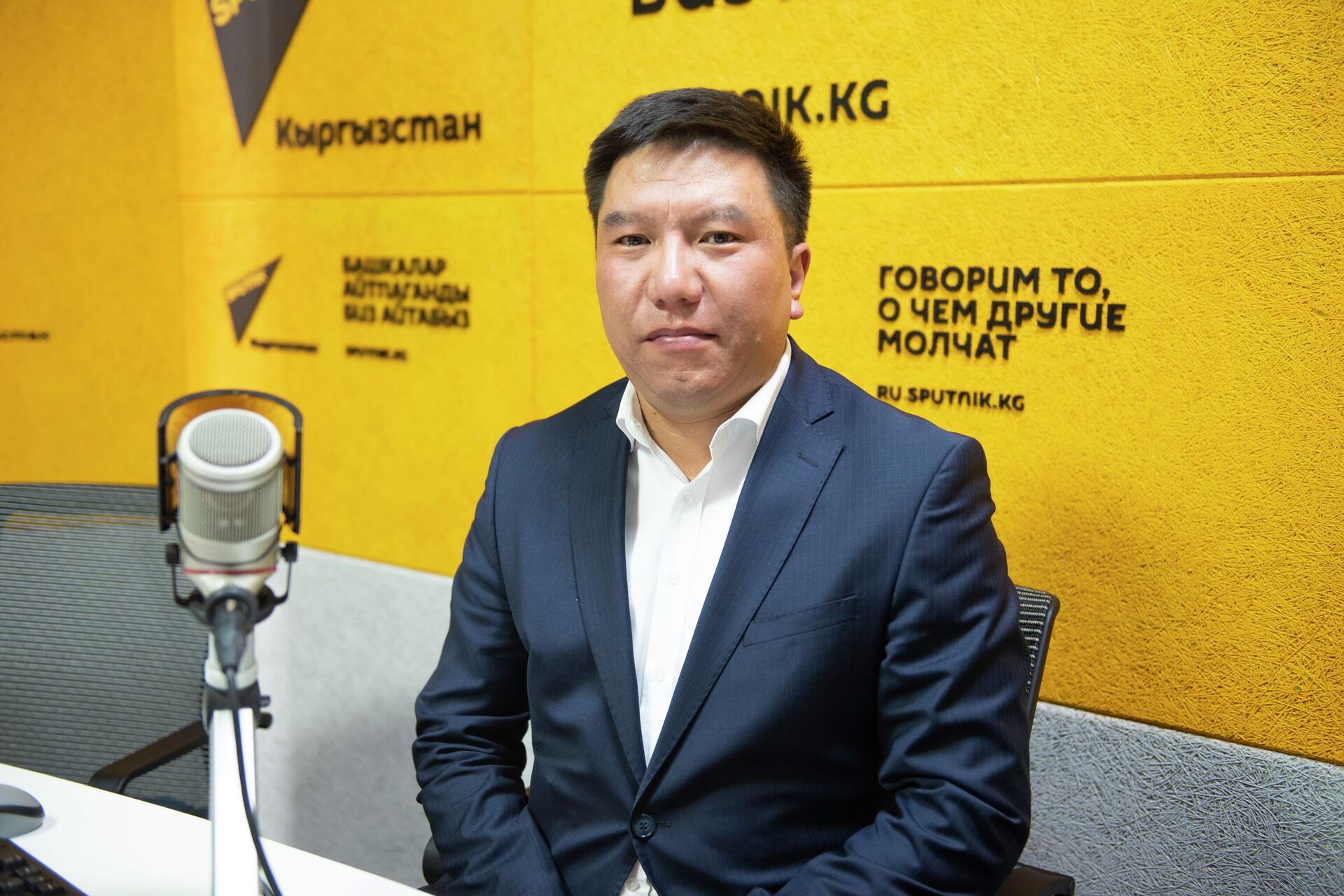 Заместитель главного директора одного из строительных компаний Эрмек Акматов - Sputnik Кыргызстан, 1920, 11.04.2023
