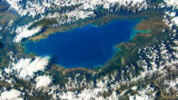 Озеро Иссык-Куль с космоса - Sputnik Кыргызстан