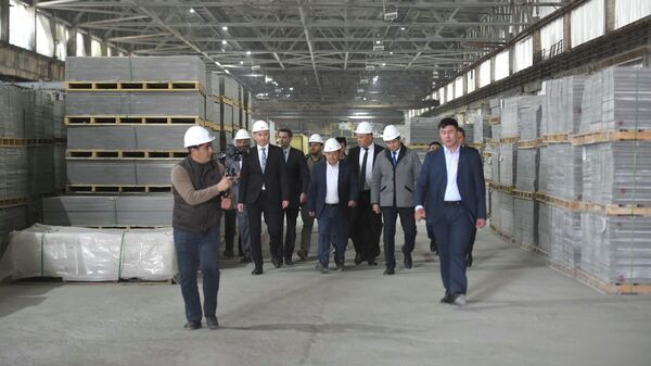 Заложение капсулы для строительства здания завода для выпуска автоклавного газобетона в Канте - Sputnik Кыргызстан