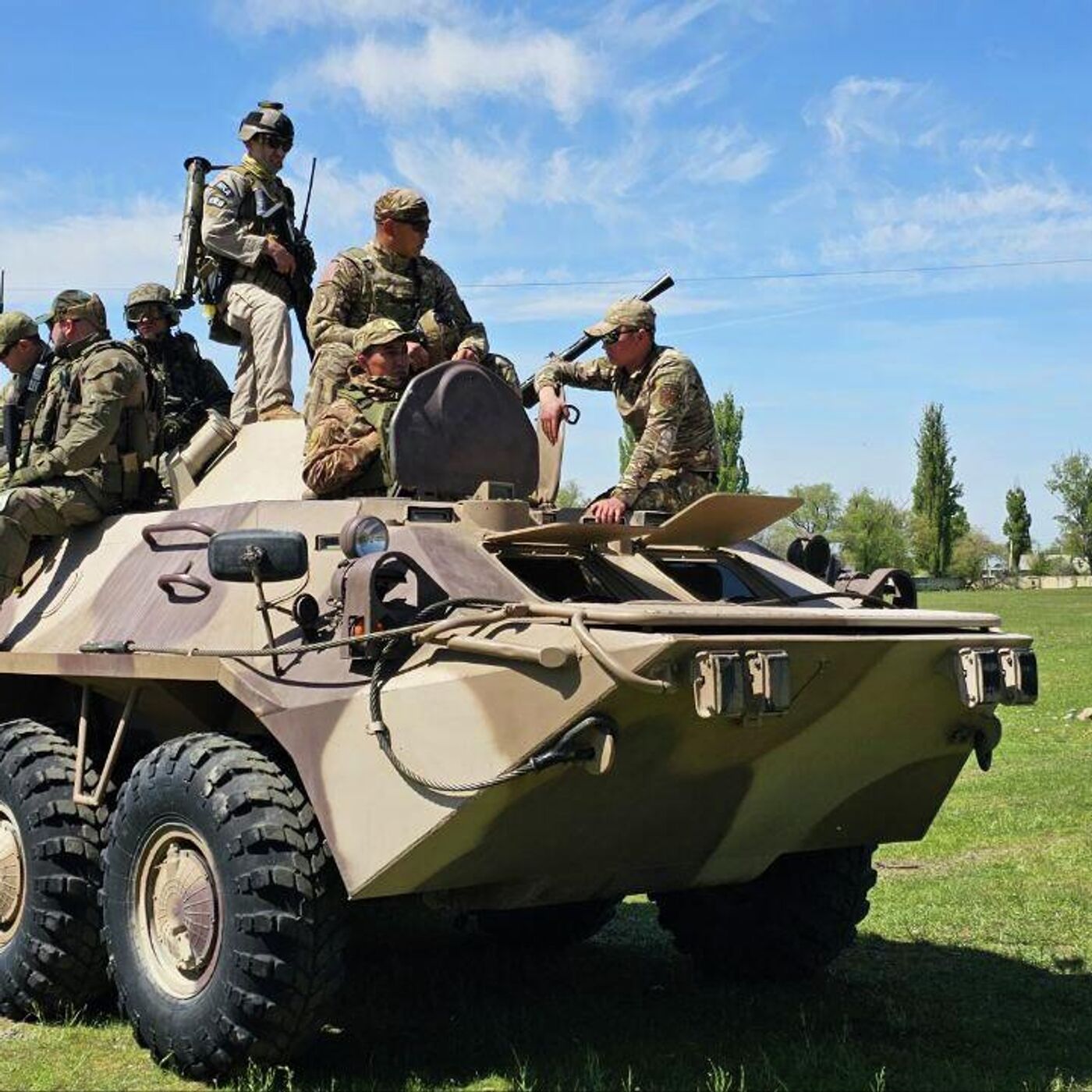 Задействовали спецназ и вертолет — фото с открытия сезона страйкбола в КР -  27.04.2023, Sputnik Кыргызстан