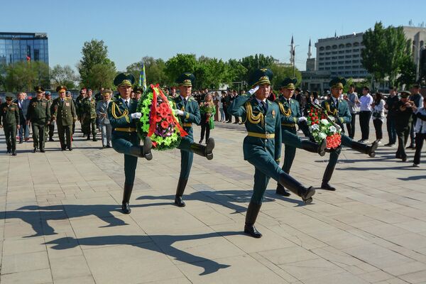Среди них были представители ветеранских организаций - Sputnik Кыргызстан