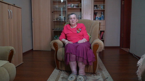 Эта бабушка из Бишкека была рабыней — видео - Sputnik Кыргызстан