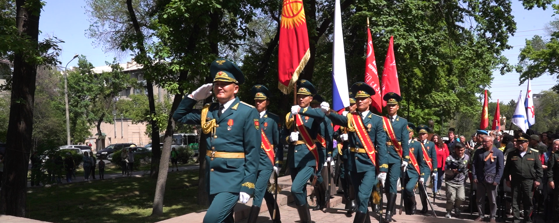 Как в Бишкеке прошла акция Огонь памяти — видео - Sputnik Кыргызстан, 1920, 07.05.2023