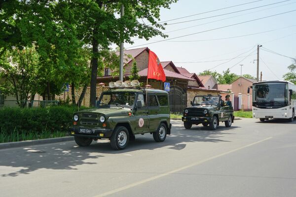 Министерства обороны КР поздравило ветеранов Великой Отечественной войны с наступающим Днем Победы - Sputnik Кыргызстан
