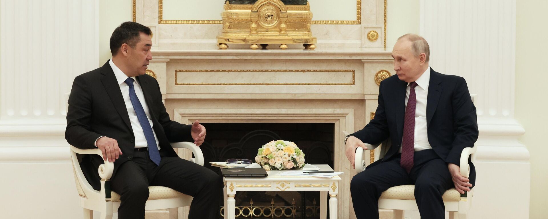 Президент РФ В. Путин встретился с президентом Кыргызстана С. Жапаровым - Sputnik Кыргызстан, 1920, 08.05.2023