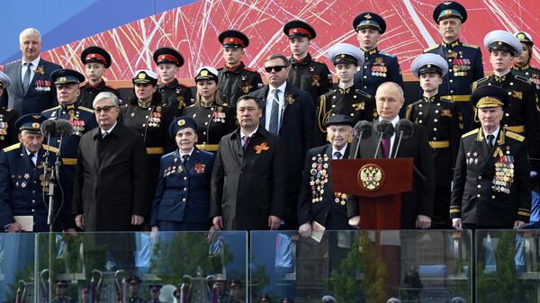 Президент Садыр Жапаров на параде Победы на Красной площади в Москве. Архивное фото - Sputnik Кыргызстан