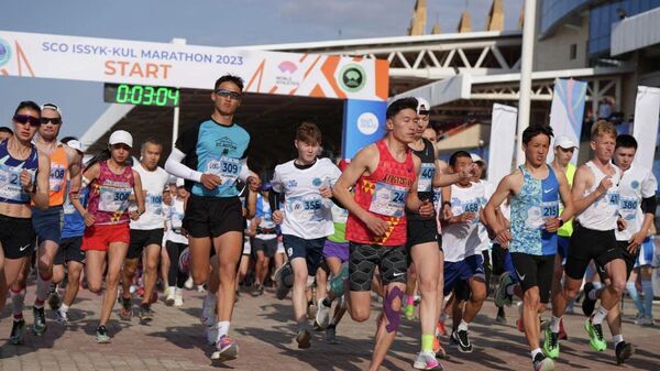 Ысык-Көлдөгү Run the Silk Road аттуу эл аралык марафон. Архив - Sputnik Кыргызстан