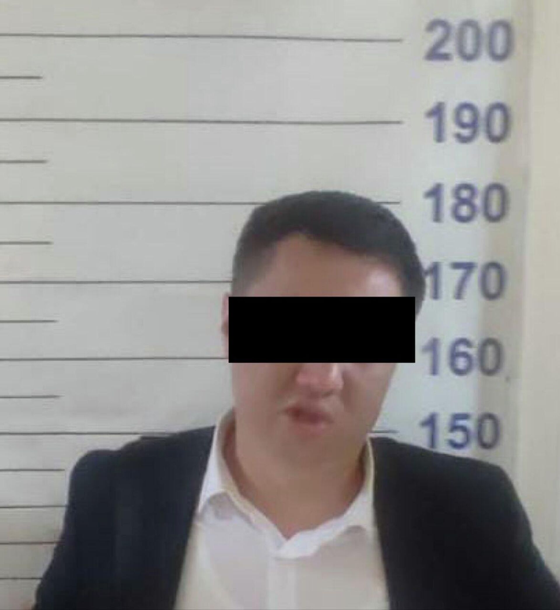 Задержанный по подозрению в хулиганстве в Бишкеке - Sputnik Кыргызстан, 1920, 14.05.2023