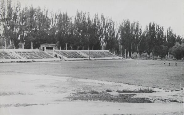Архивное фото городского стадиона - Sputnik Кыргызстан