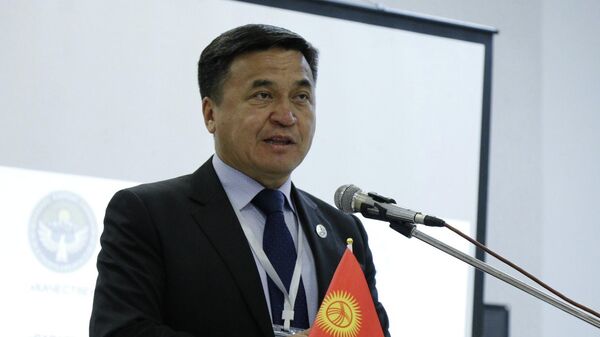 Министр образования Каныбек Иманалиев - Sputnik Кыргызстан