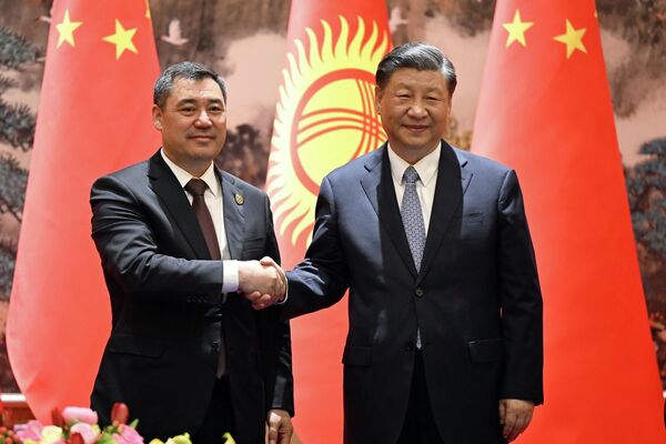 Кроме того, в рамках госвизита подписан ряд двусторонних документов. - Sputnik Кыргызстан