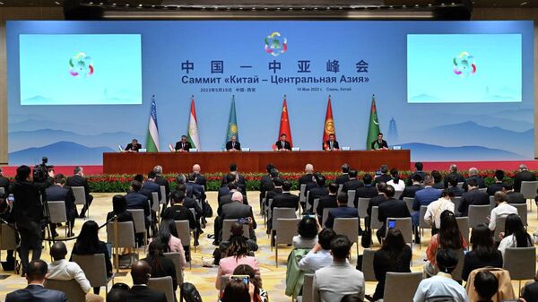 Главы стран Центральной Азии на саммите Центральная Азия - Китай в Сиане - Sputnik Кыргызстан