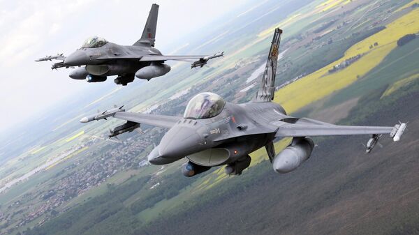 F-16 истребителдери. Архив - Sputnik Кыргызстан