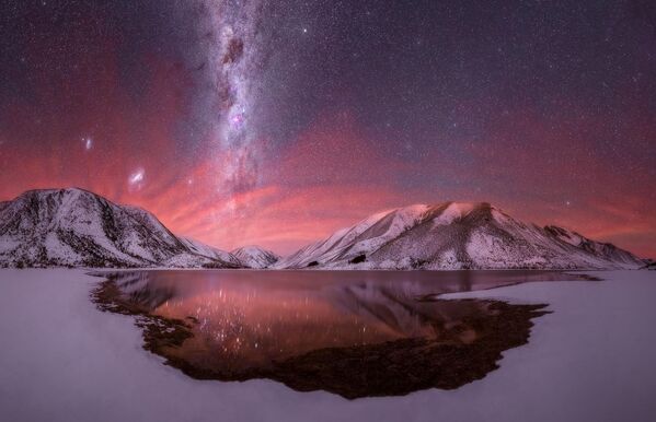 &quot;Зимнее свечение воздуха&quot; — так назвал свою работу фотограф Ларрин Рей. Снимок сделан в Южных Альпах, Новая Зеландия. - Sputnik Кыргызстан