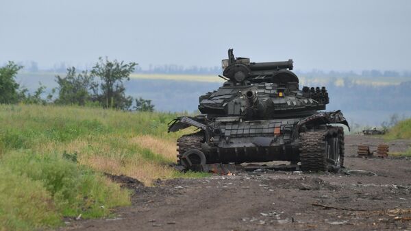 Уничтоженный танк ВСУ на Артемовском направлении - Sputnik Кыргызстан