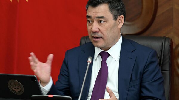 Президент саламаттык сактоо тармагы боюнча кеңешме өткөрүп, ишке нааразы болду - Sputnik Кыргызстан