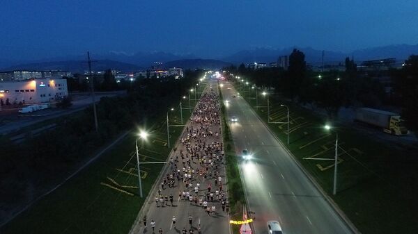 Бишкектин чыгыш тарабындагы жарым марафон кандай өттү. Видео - Sputnik Кыргызстан