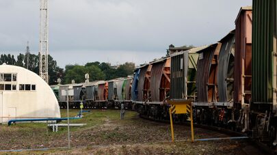 Первый поезд с цементом прибыл в Калининград через Литву