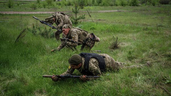 Украинские военнослужащие в Харьковской области - Sputnik Кыргызстан