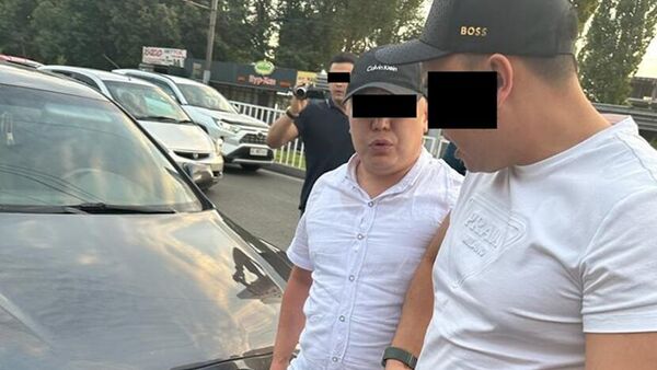 Задержание сотрудника прокуратуры при получении взятки - Sputnik Кыргызстан