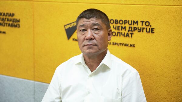 КР ӨКМине караштуу өрттү көзөмөлдөө боюнча кызматтын улук инспектору Хашимжан Абдрахманов  - Sputnik Кыргызстан