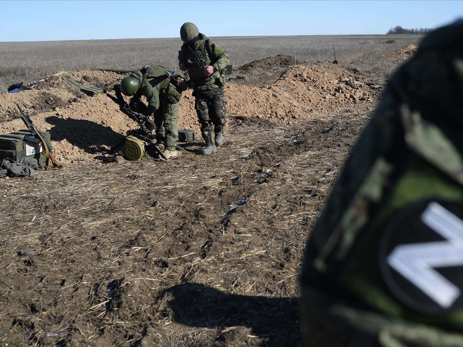 Всу бежит. Военная операция. Российский солдат. Российские военные на Украине. Военные фото.