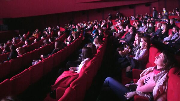 Зрители в кинотеатре. Архивное фото - Sputnik Кыргызстан