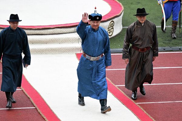 Президент Монголии Ухнаагийн Хурэлсух поздравил граждан - Sputnik Кыргызстан