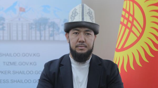 Активист и блогер Эртай Искаков. Архивное фото - Sputnik Кыргызстан