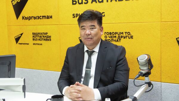Маданият, маалымат, спорт жана жаштар саясаты министри Алтынбек Максутов - Sputnik Кыргызстан