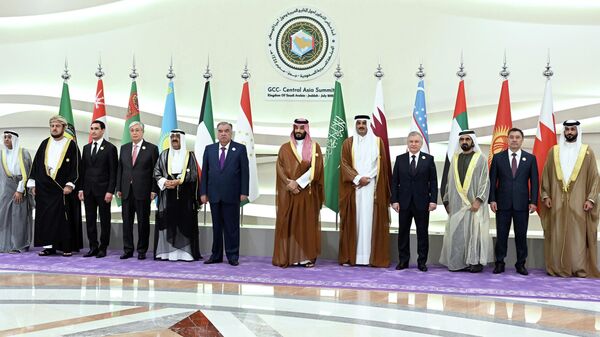 Президент Садыр Жапаров на первом Саммите глав государств Центральная Азия - Совет сотрудничества арабских государств Залива в Джидде - Sputnik Кыргызстан