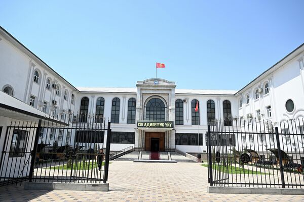 Отмечено, что дома правосудия открываются в рамках судебных реформ и для создания качественных условий для защиты прав граждан - Sputnik Кыргызстан