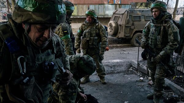 Украинские военные в городе Часов Яр. Архивное фото - Sputnik Кыргызстан