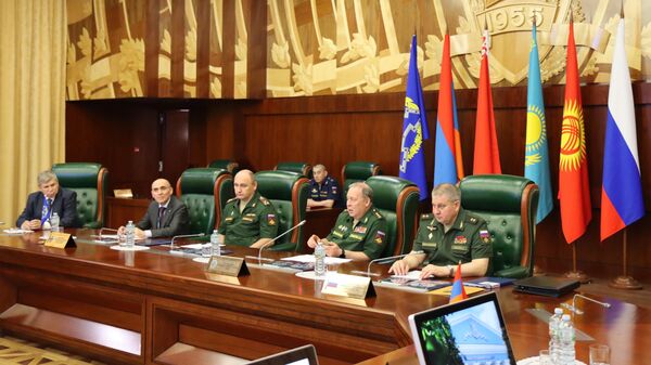 Рабочая встреча руководителей органов управления связью оборонных ведомств государств-членов ОДКБ в Москве - Sputnik Кыргызстан