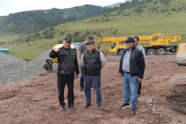 Председатель кабмина Акылбек Жапаров дал старт добыче угля на месторождении Жыргалан - Sputnik Кыргызстан