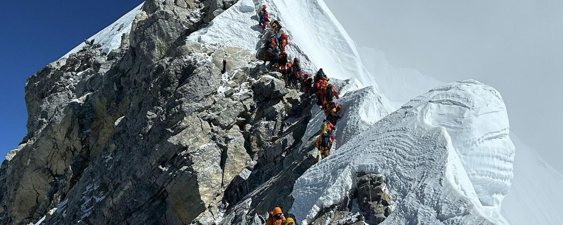 Кыргызстанда Альпинизм жөнүндө мыйзам долбоору сунушталды. Архивдик сүрөт - Sputnik Кыргызстан, 1920, 04.09.2025