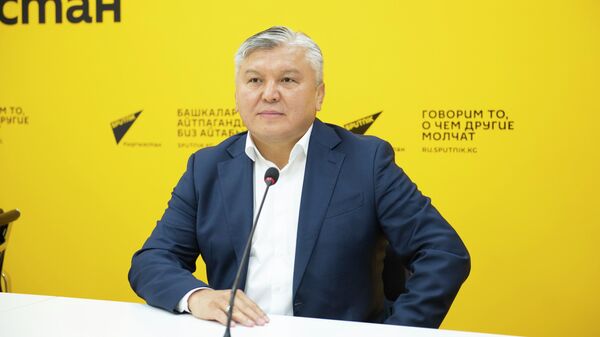 Министр по энергетике и инфраструктуре ЕЭК Арзыбек Кожошев - Sputnik Кыргызстан