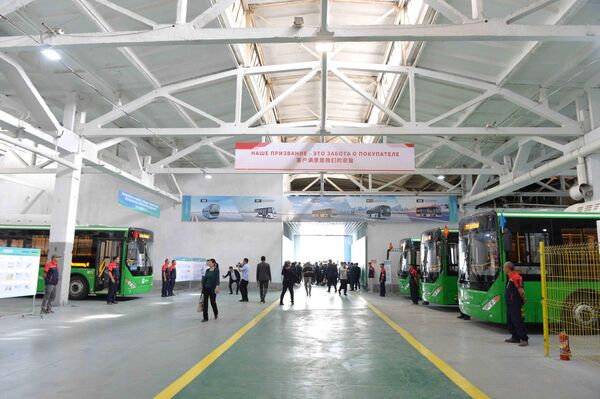 В Бишкеке открылся сервисный центр ремонта и технического обслуживания автобусов, сообщила пресс-служба кабинета министров - Sputnik Кыргызстан