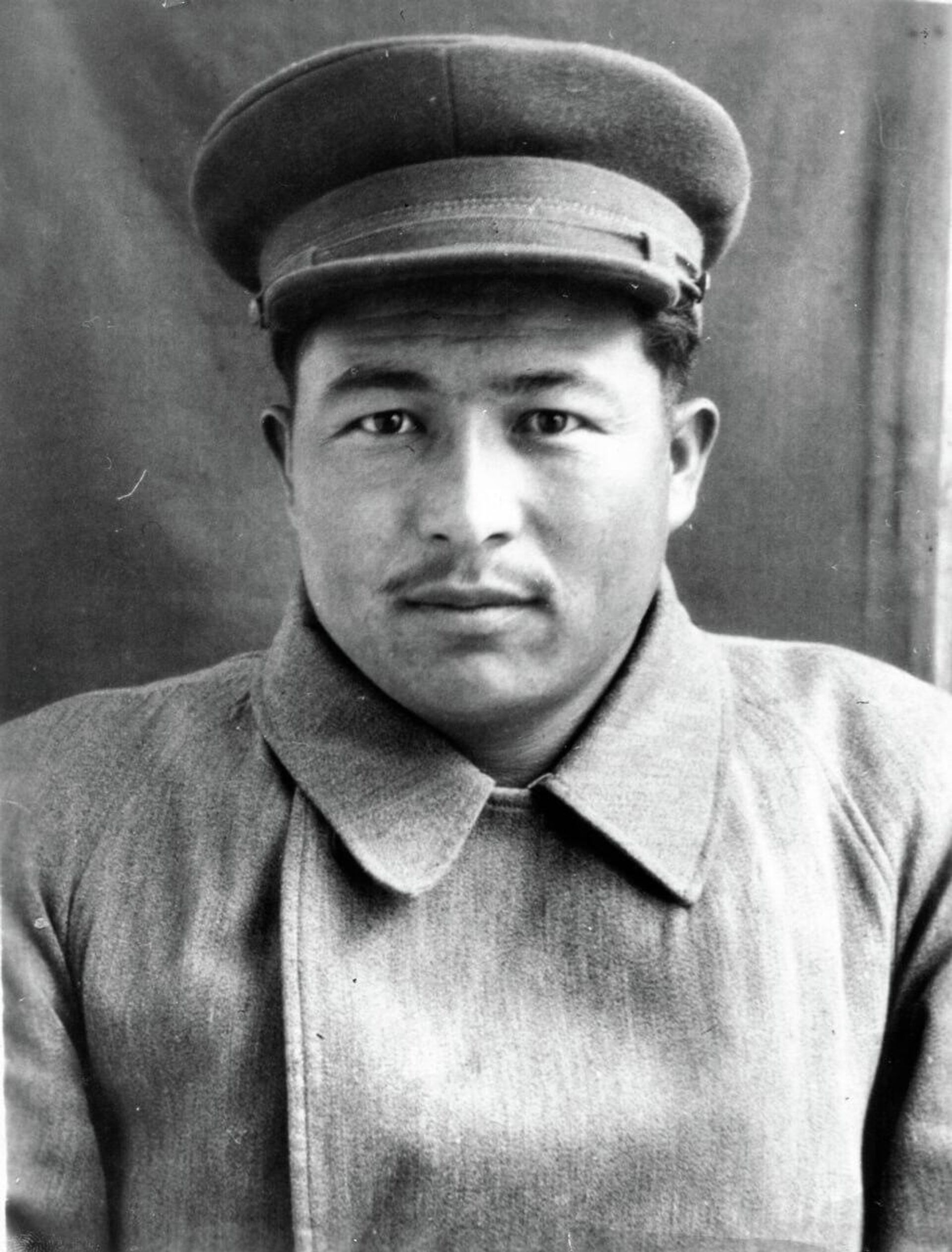 Поэт Тумонбай Байзаков - Sputnik Кыргызстан, 1920, 23.09.2023