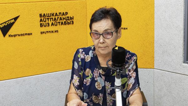 Президент кыргызского общества преподавателей русского языка Замира Дербишева - Sputnik Кыргызстан