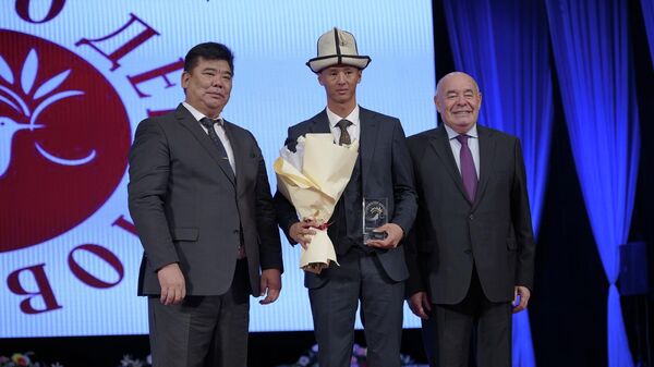 Кыргызстанец получил престижную премию в СНГ - Sputnik Кыргызстан