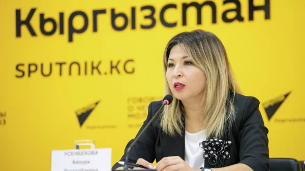 Экономика жана коммерция министринин орун басары Айнура Усенбекова - Sputnik Кыргызстан