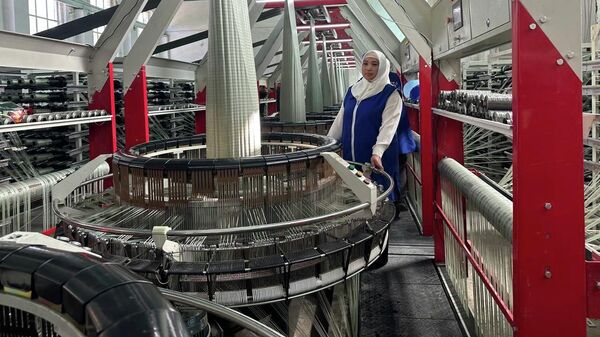 “Бакай” өндүрүштүк комплексиндеги кап иштеп чыгаруучу завод пайдаланууга берилген - Sputnik Кыргызстан